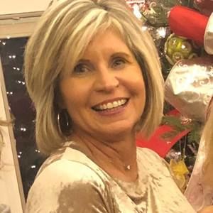 Meet your Posher, Lynn